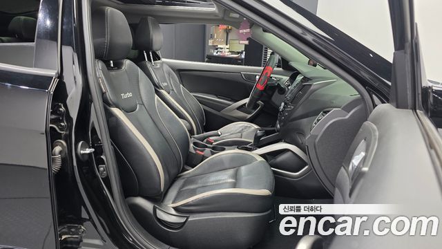 Hyundai Veloster 2015 — photo 11
