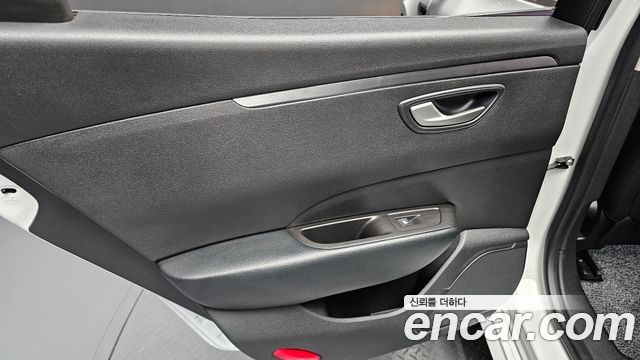 Renault Korea SM6 2016 — photo 15