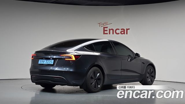 Tesla Model 3 2025 — photo 2