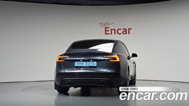 Tesla Model 3 2025 — photo 4