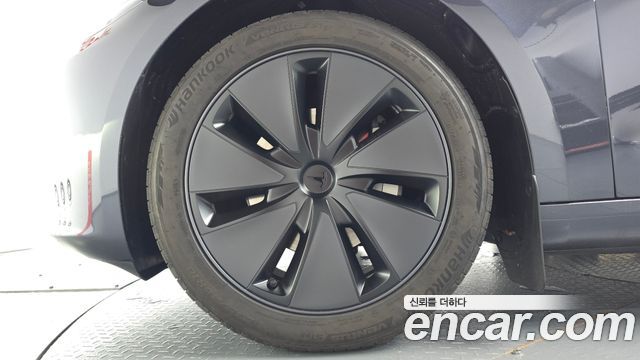 Tesla Model 3 2025 — photo 5