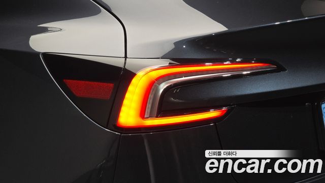 Tesla Model 3 2025 — photo 9