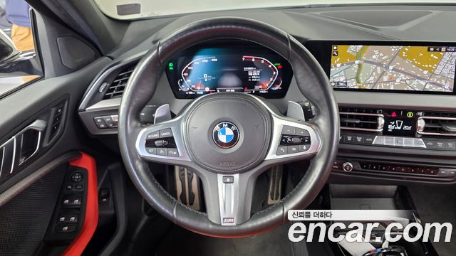 BMW 1-Series 2021 — photo 19
