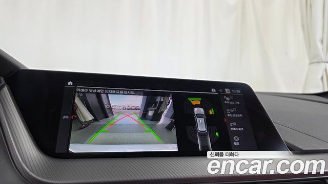 BMW 1-Series 2021 — photo 21