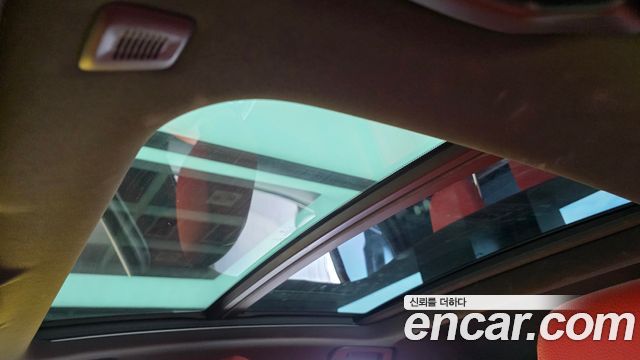 BMW 1-Series 2021 — photo 25