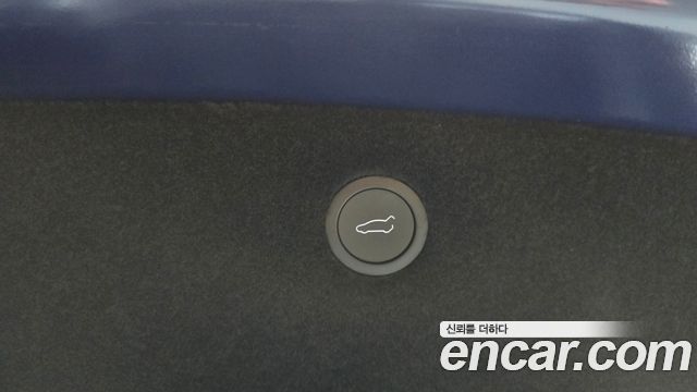Tesla Model X 2023 — photo 21