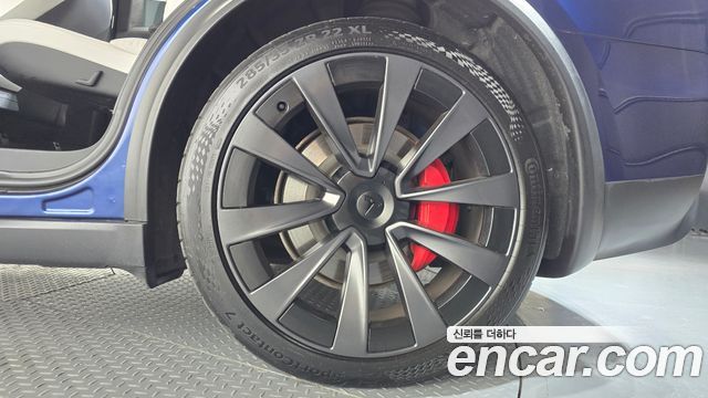 Tesla Model X 2023 — photo 7