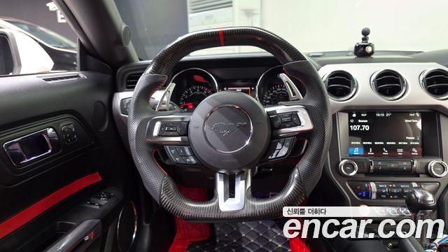 Ford Mustang 2017 — photo 19