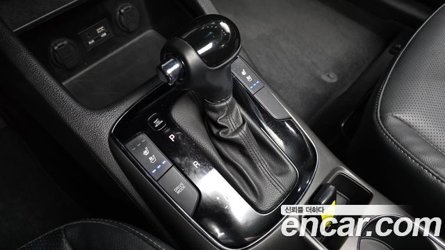 Kia K3 2017 — photo 12