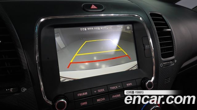 Kia K3 2017 — photo 21