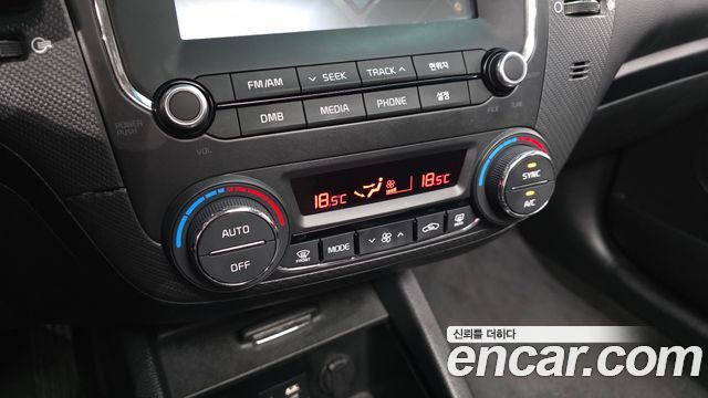 Kia K3 2017 — photo 23