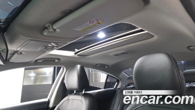 Kia K3 2017 — photo 25