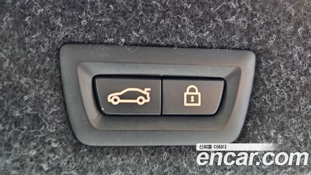 BMW 5-Series 2020 — photo 23