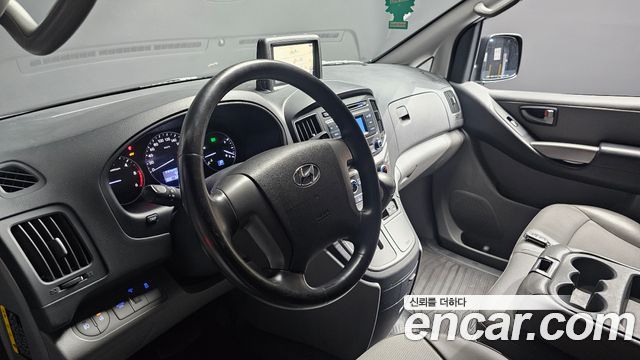 Hyundai Starex 2019 — photo 19