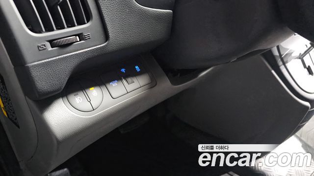Hyundai Starex 2019 — photo 24
