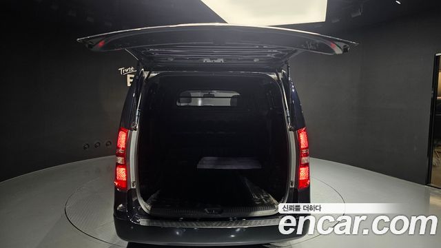 Hyundai Starex 2019 — photo 26
