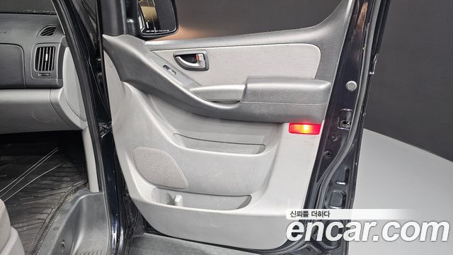 Hyundai Starex 2019 — photo 14