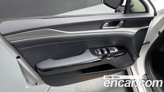 Kia K5 2024 — photo 14