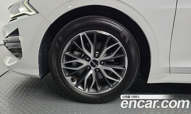 Kia K5 2023 — photo 5