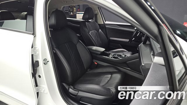 Kia K5 2023 — photo 13