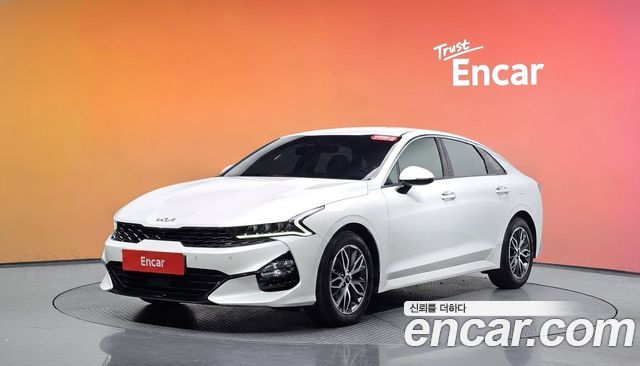 Kia K5 2023 — photo 1
