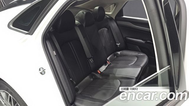 Kia K5 2023 — photo 16