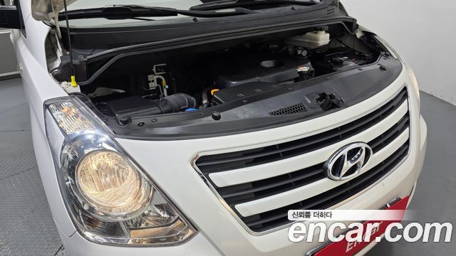 Hyundai Starex 2017 — photo 6