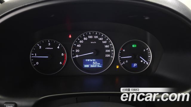 Hyundai Starex 2017 — photo 8