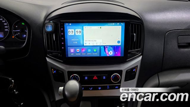 Hyundai Starex 2017 — photo 15