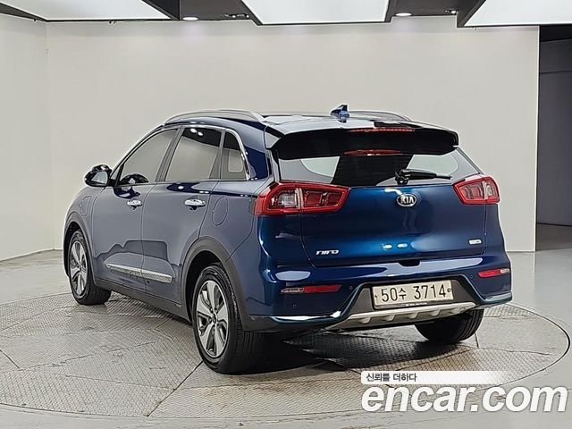 Kia Niro 2019 — photo 3