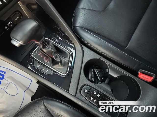 Kia Niro 2019 — photo 8