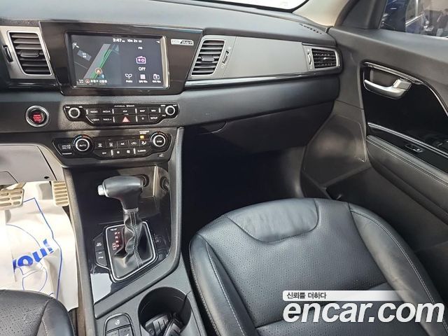 Kia Niro 2019 — photo 10