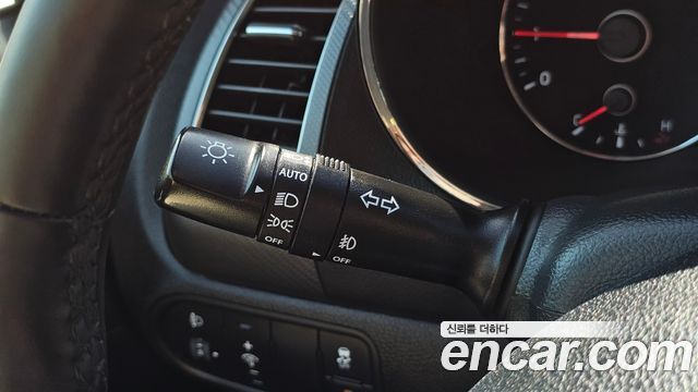 Kia K3 2018 — photo 19
