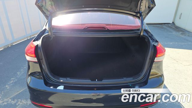 Kia K3 2018 — photo 20