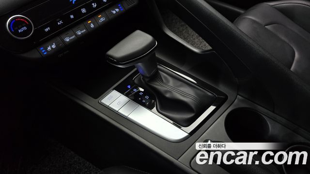 Hyundai AVANTE 2023 — photo 12