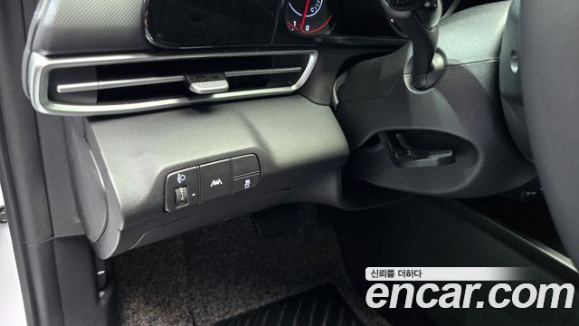 Hyundai AVANTE 2023 — photo 25