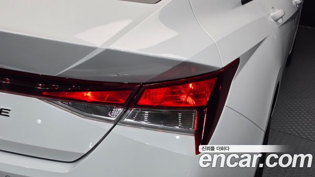 Hyundai AVANTE 2023 — photo 9