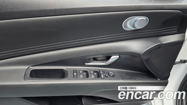 Hyundai AVANTE 2023 — photo 32