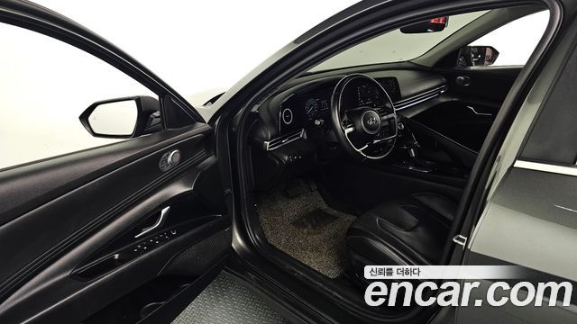 Hyundai AVANTE 2021 — photo 10