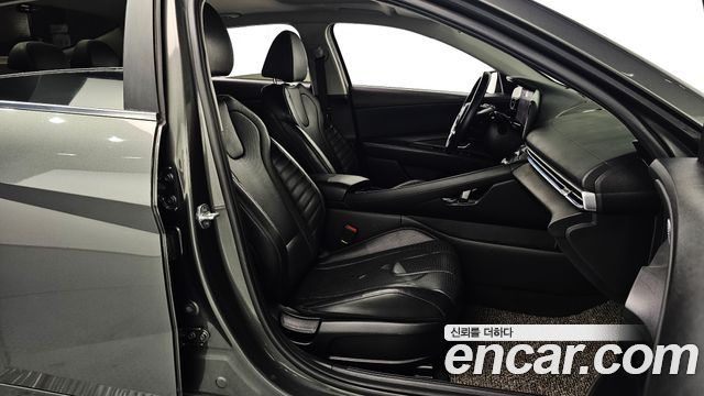 Hyundai AVANTE 2021 — photo 11