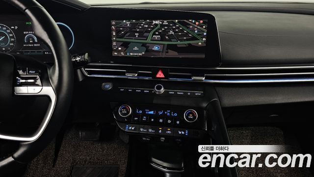 Hyundai AVANTE 2021 — photo 14