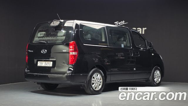 Hyundai Starex 2016 — photo 2
