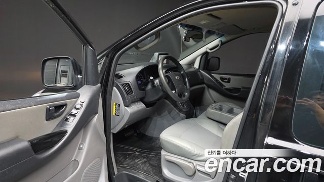 Hyundai Starex 2016 — photo 10