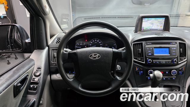 Hyundai Starex 2016 — photo 13