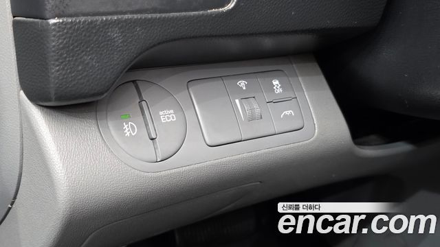 Hyundai Starex 2016 — photo 15