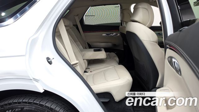 Genesis GV70 2025 — photo 17
