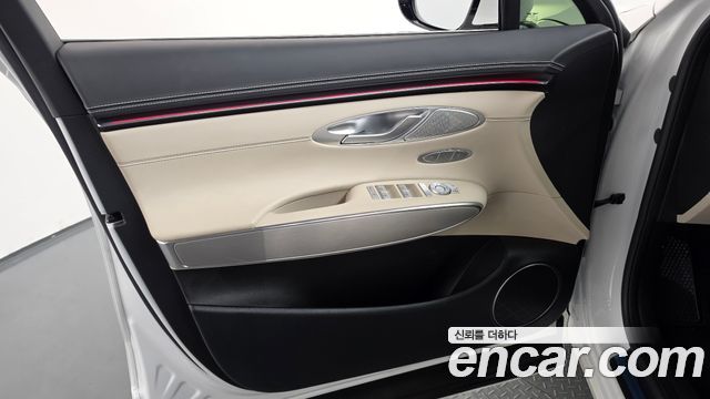 Genesis GV70 2025 — photo 14