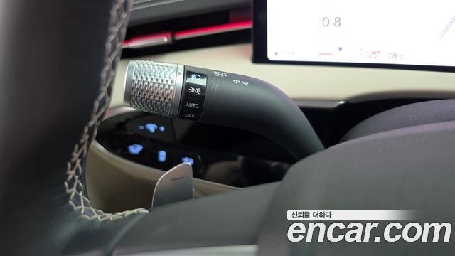 Genesis GV70 2025 — photo 29