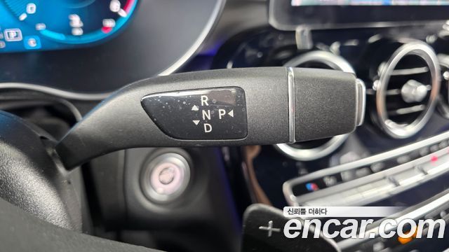 Mercedes-Benz GLC-Class 2020 — photo 12