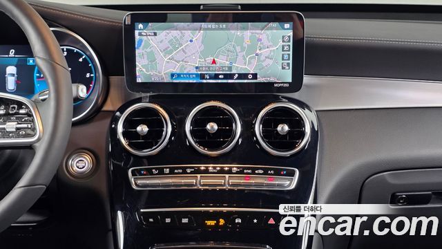 Mercedes-Benz GLC-Class 2020 — photo 20
